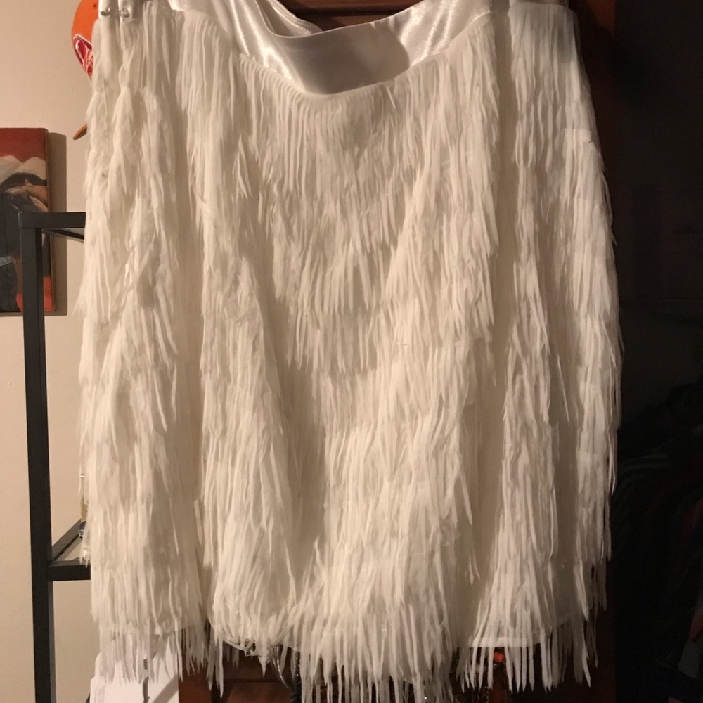 New York and company white skirt